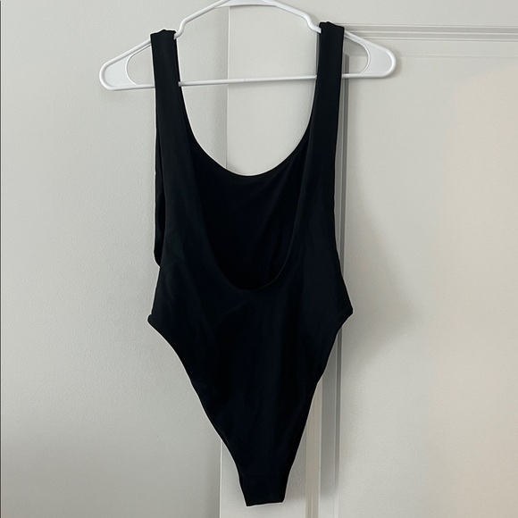 Aerie Black One Piece Scoop Back High Cut Swimsuit Size Large - Picture 2 of 4